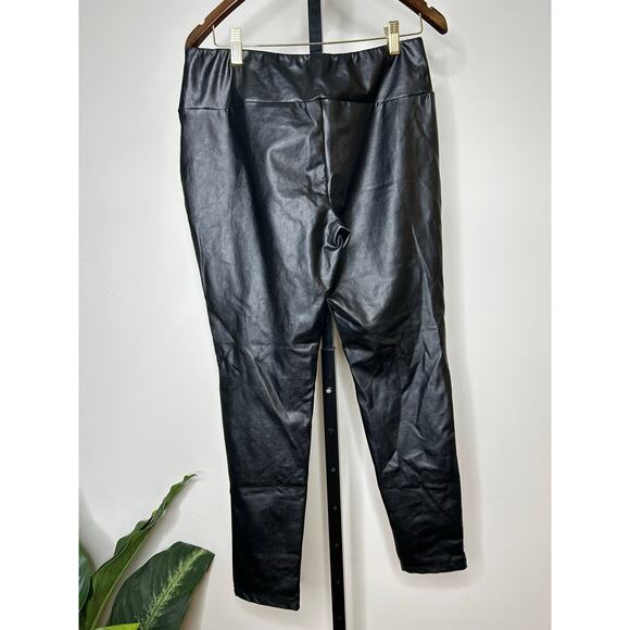 Kendall & Kylie Faux Leather Pants- Size Large - Picture 2 of 4